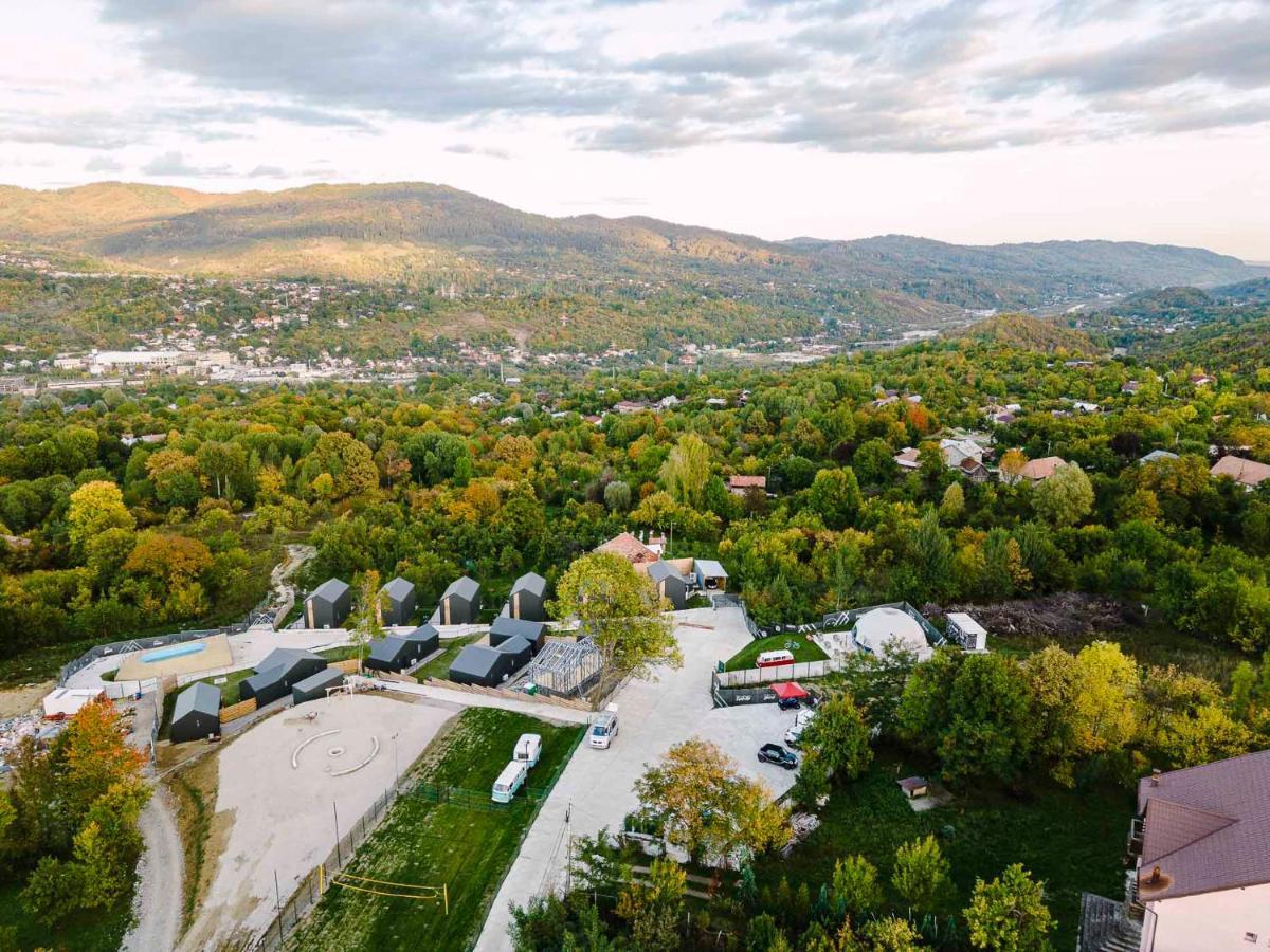 Moon Village Comarnic Sinaia Exteriör bild
